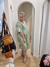 Load image into Gallery viewer, YVONNE MIDI DRESS - GREEN