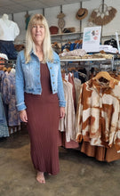Load image into Gallery viewer, REIGN MAXI KNIT DRESS - BROWN