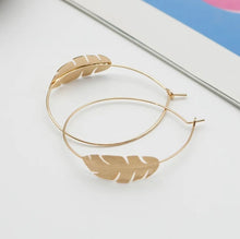 Load image into Gallery viewer, GOLD LEAF HOOP EARRINGS