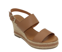 Load image into Gallery viewer, HEELSBURG LEATHER WEDGES TAN - HUMAN PREMIUM