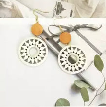 Load image into Gallery viewer, WOODEN BOHO EARRINGS - WHITE