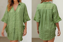Load image into Gallery viewer, BEACH DAYS RELAXED COTTON SHIRT - GREEN