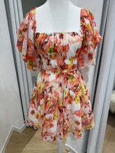 Load image into Gallery viewer, SUNSET FLORAL DRESS - PEACH