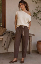 Load image into Gallery viewer, SIENNA KNIT TOP - OFF WHITE