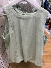 Load image into Gallery viewer, OAKLEY LINEN TOP - MINT