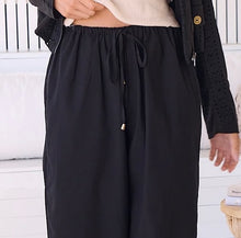 Load image into Gallery viewer, JAASE ONYX COTTON CICI PANTS
