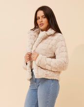 Load image into Gallery viewer, MOSCOW FAUX FUR JACKET - BEIGE