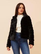 Load image into Gallery viewer, MOSCOW FAUX FUR JACKET - BLACK