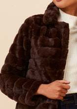 Load image into Gallery viewer, MOSCOW FAUX FUR JACKET - BROWN