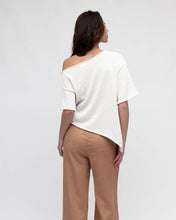Load image into Gallery viewer, ANGLE KNIT TOP - OATMEAL