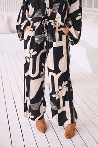 JAASE GENEVIEVE PRINT CICI PANTS