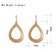Load image into Gallery viewer, GEO OVAL GOLD EARRINGS