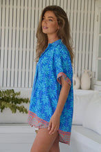 Load image into Gallery viewer, JAASE TAKE ME ON VACAY LOLA SHIRT