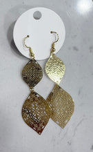 Load image into Gallery viewer, GOLD WATER DROP EARRINGS