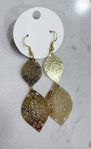 GOLD WATER DROP EARRINGS
