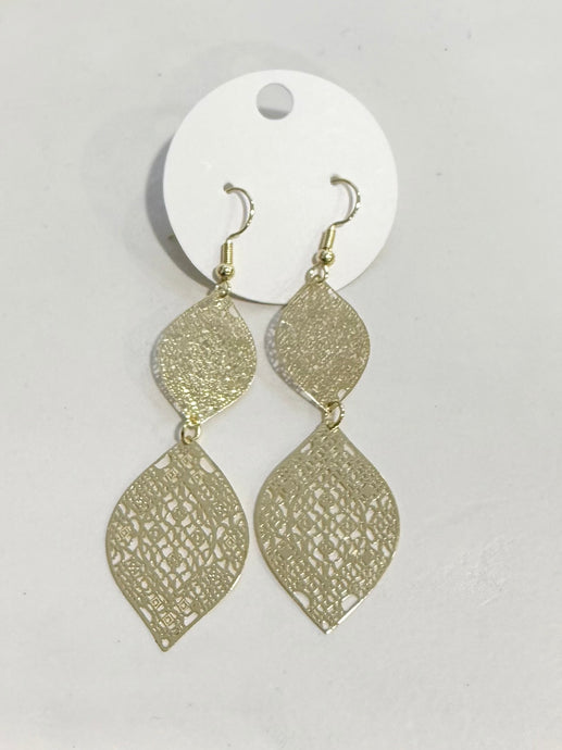 GOLD WATER DROP EARRINGS