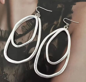 SILVER DANGLE IRREGULAR HOOP EARRINGS