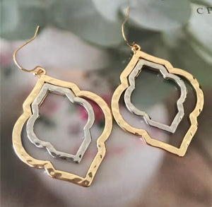 GOLD & SILVER FLOWER SHAPE EARRINGS