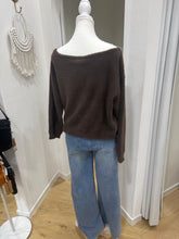 Load image into Gallery viewer, POLLY FLUFFY OFF SHOULDER JUMPER - BROWN