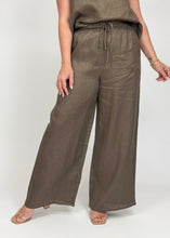Load image into Gallery viewer, RUBY LINEN PANTS - COFFEE