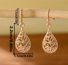 Load image into Gallery viewer, FILIGREE GOLD DANGLE EARRINGS