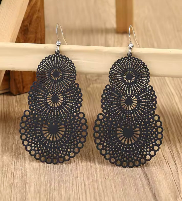 BLACK BOHO EARRINGS