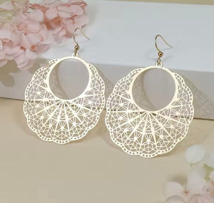 BIEGE BOHO EARRINGS