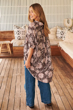 Load image into Gallery viewer, JAASE RIVER YUMI SHIRT
