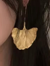 Load image into Gallery viewer, GOLD FAN LEAF EARRINGS