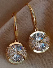 Load image into Gallery viewer, GOLD DROP CRYSTAL EARRINGS