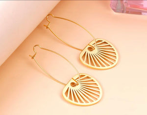 FAN HOOP EARRINGS - GOLD