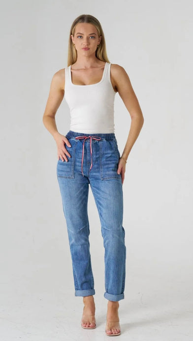 CHARLIE DENIM JOGGER JEANS - MID BLUE