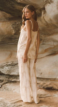 Load image into Gallery viewer, ARABELLA BIEGE PALM TOP