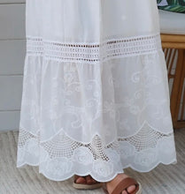 Load image into Gallery viewer, ISABELLA MAXI DRESS