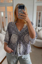 Load image into Gallery viewer, JAASE LILAC PURPLE LULLABY GABRIELLA TOP