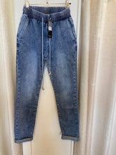 Load image into Gallery viewer, JOGGER JEANS - STONE WASH