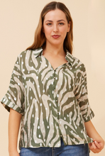Load image into Gallery viewer, CHELLE BLOUSE - GREEN WITH SILVER FLECKS
