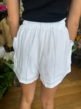 Load image into Gallery viewer, AINSLEY PIN STRIPE POCKET SHORTS - LITTLE LIES