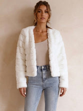 Load image into Gallery viewer, MOULAN FAUX FUR JACKET - WHITE
