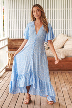 Load image into Gallery viewer, JAASE SEASHELL COVE GRACIE MAXI DRESS