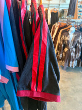 Load image into Gallery viewer, BURNING HEART OVERSIZED TEE