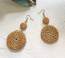 Load image into Gallery viewer, RATTAN VINE BRAIDED EARRINGS