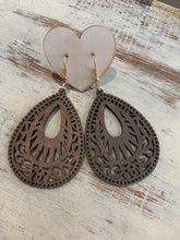 Load image into Gallery viewer, BROWN WATER DROP WOODEN CARVED EARRINGS