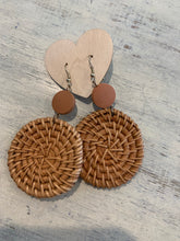 Load image into Gallery viewer, RATTAN VINE BRAIDED EARRINGS